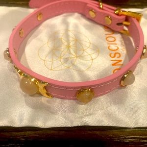 Beautiful collar for dog or cat